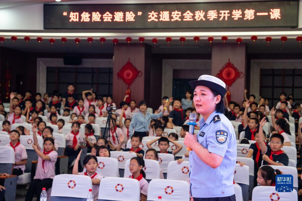 乐玩游戏下载页